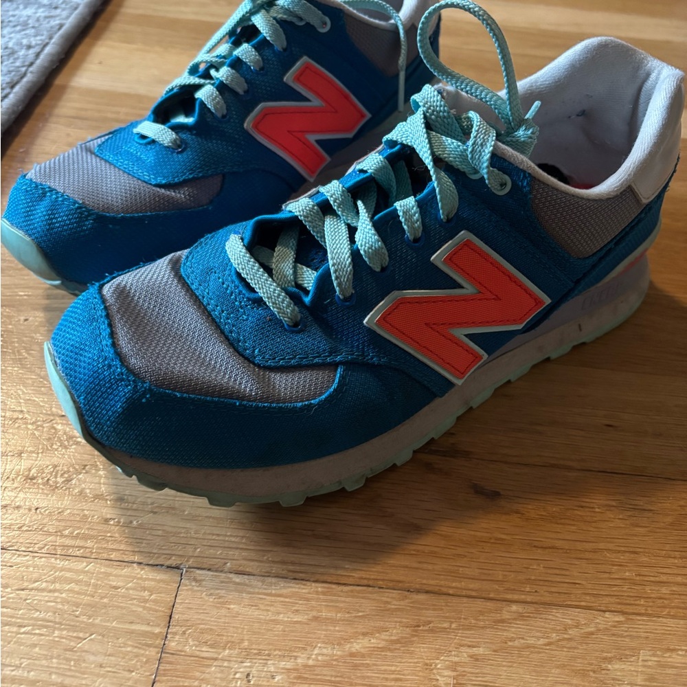 Very cool New Balance Sneakers